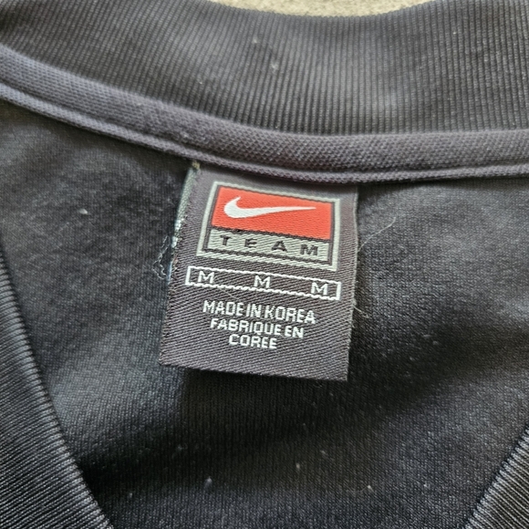 Vintage Y2k Nike Men's Black Basketball Jersey - Picture 4 of 6